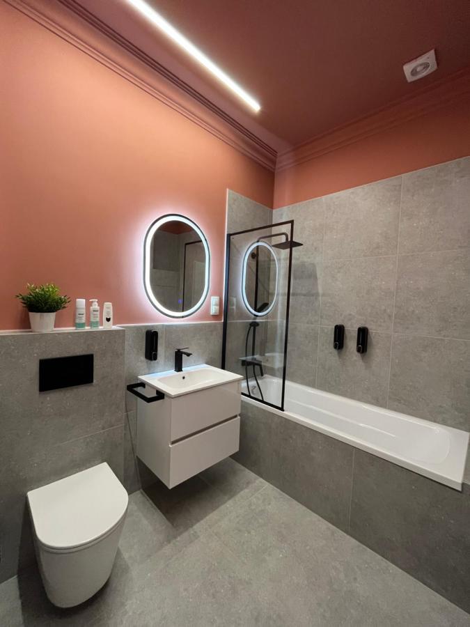Central Gallery Apartment Debrecen Exterior photo