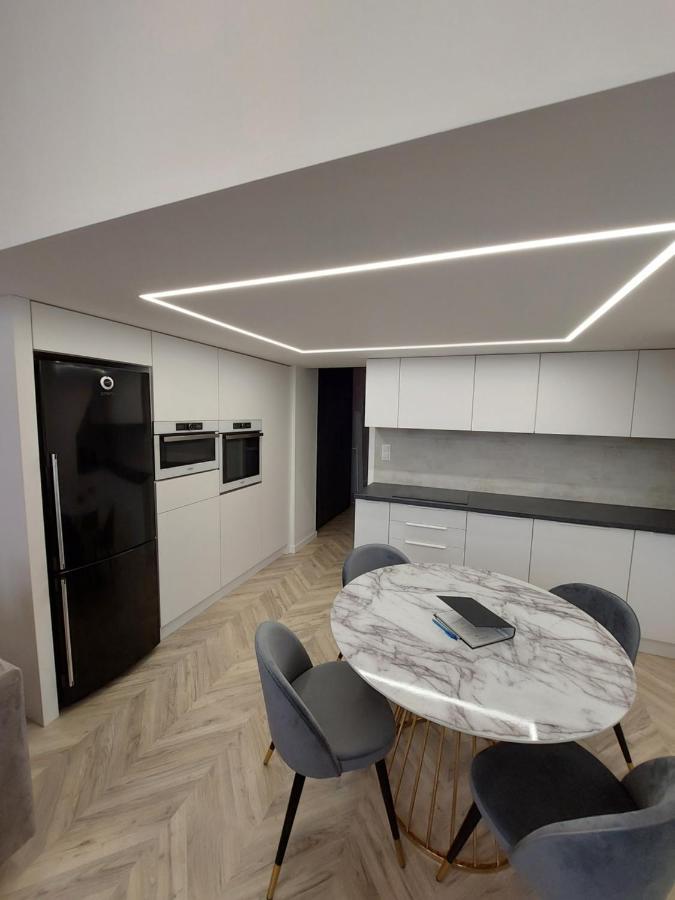 Central Gallery Apartment Debrecen Exterior photo